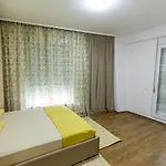 Διαμέρισμα Contact *