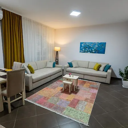 Contact Apartment *
