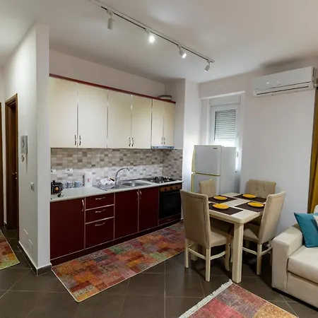 Apartment Contact *