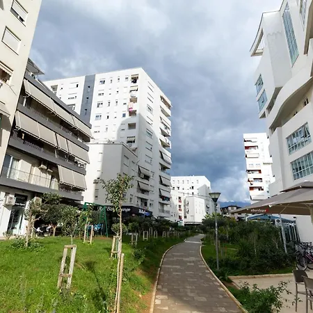 Contact Apartment *
