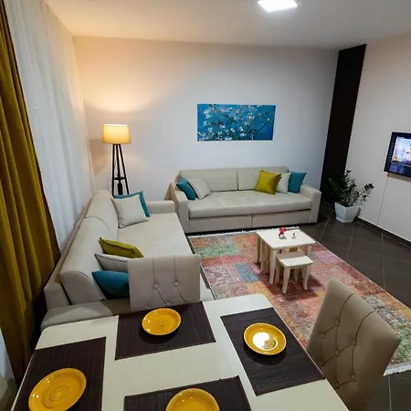 Contact Apartment *